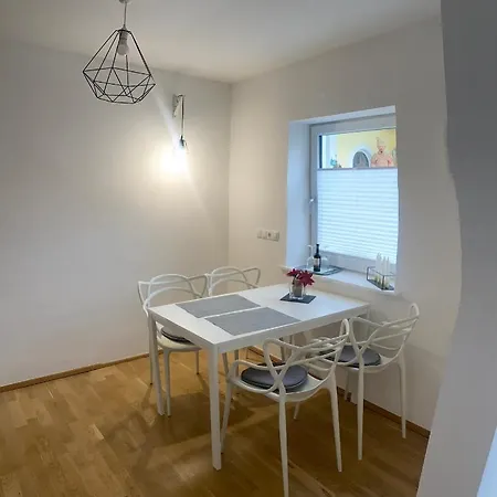 In Graz-geidorf * Graz