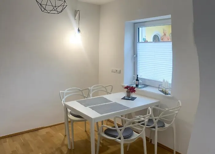 In Graz-geidorf * Γκρατς